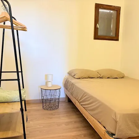 Cosy à 5 Min De La Avec Parking Privé Appartamento