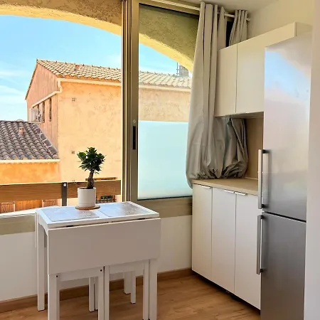 Cosy à 5 Min De La Avec Parking Privé *
